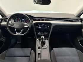 Volkswagen Passat (2022) thumbnail 26