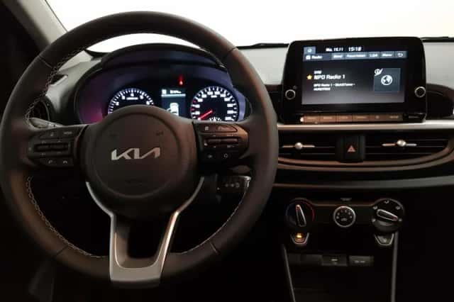 Kia Picanto (2022) thumbnail 16