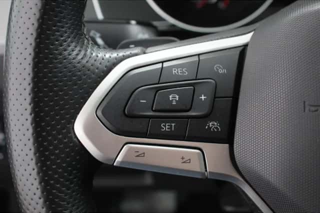 Volkswagen Passat (2020) thumbnail 12