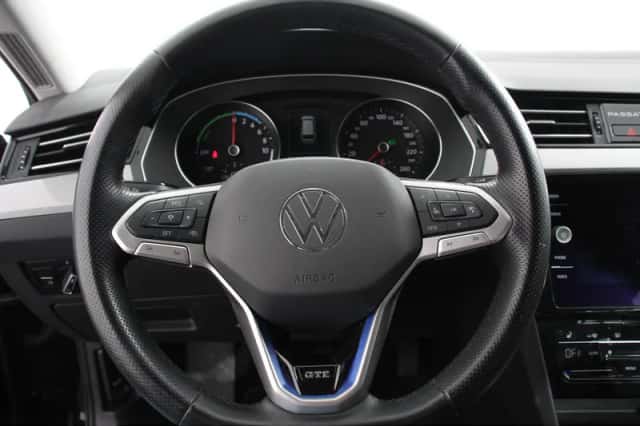 Volkswagen Passat (2020) thumbnail 14