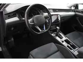 Volkswagen Passat (2020) thumbnail 7