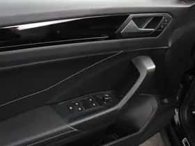 Volkswagen T-Roc (2025) thumbnail 12