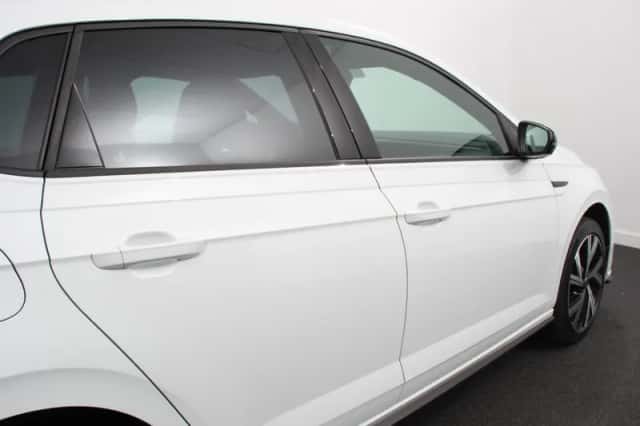 Volkswagen Polo (2023) thumbnail 14