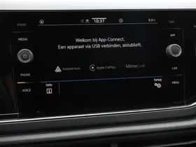 Volkswagen Polo (2023) thumbnail 28