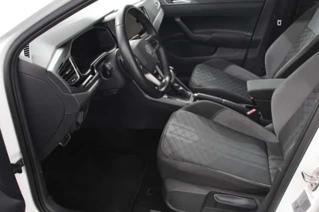 Volkswagen Polo (2023) thumbnail 29