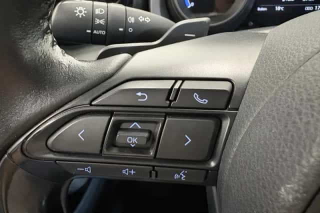 Toyota Yaris Cross (2022) thumbnail 17