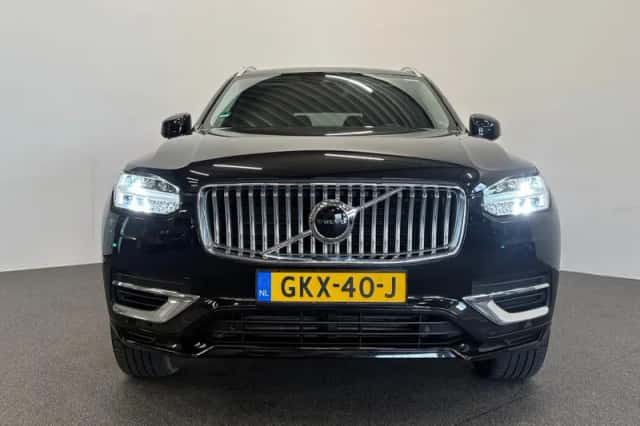 Volvo XC90 (2021) thumbnail 2
