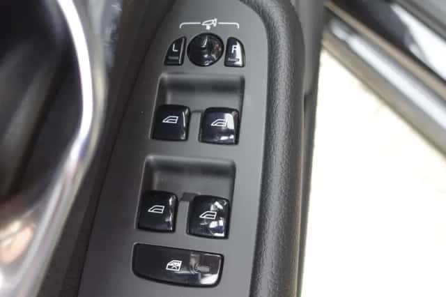 Volvo XC90 (2021) thumbnail 15
