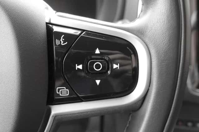Volvo XC90 (2021) thumbnail 20