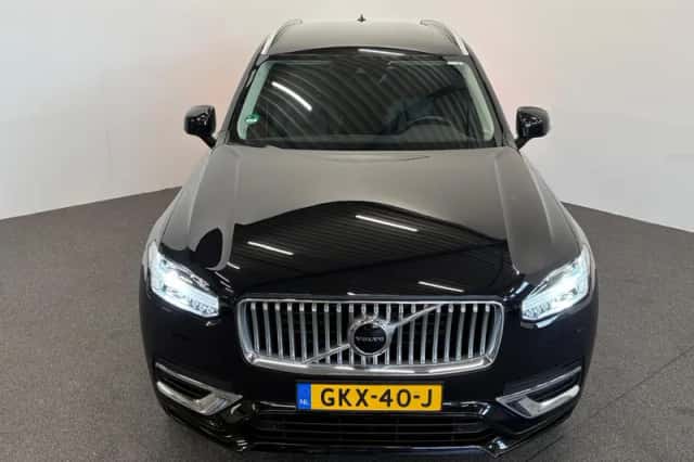 Volvo XC90 (2021) thumbnail 3