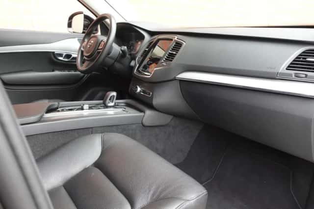 Volvo XC90 (2021) thumbnail 33