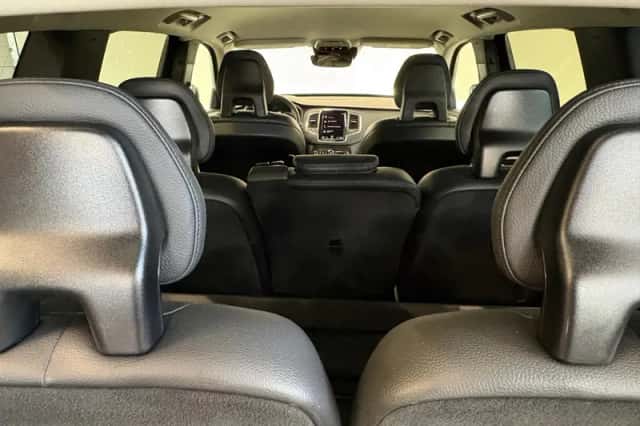 Volvo XC90 (2021) thumbnail 35