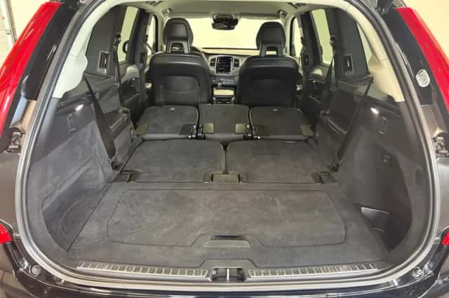 Volvo XC90 (2021) thumbnail 37