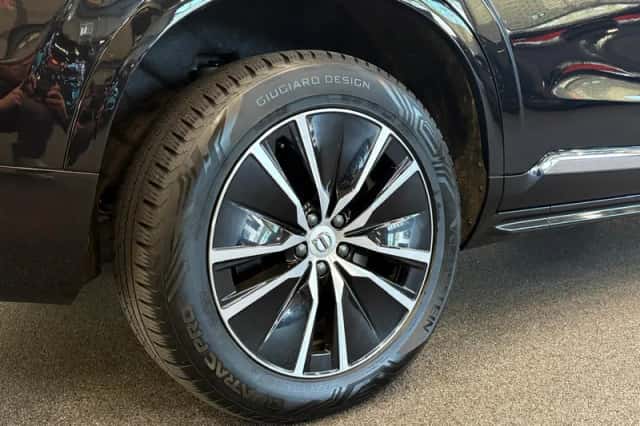 Volvo XC90 (2021) thumbnail 39