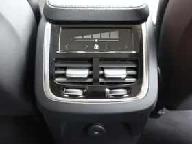 Volvo XC90 (2021) thumbnail 40