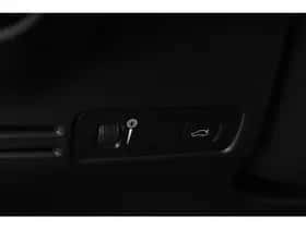 Volvo XC40 (2021) thumbnail 12