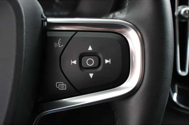 Volvo XC40 (2021) thumbnail 15