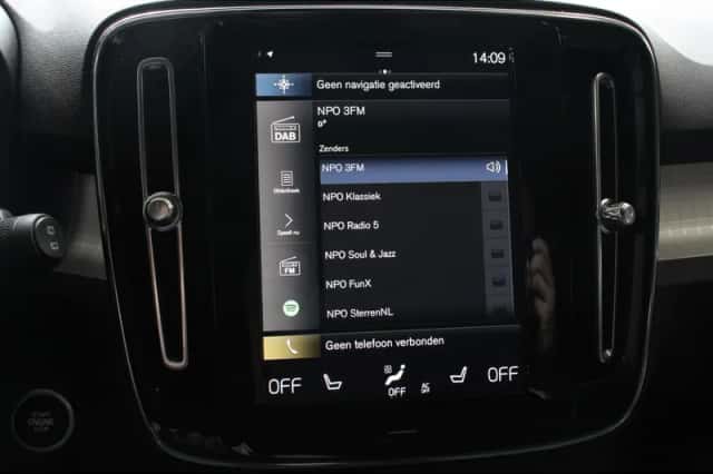 Volvo XC40 (2021) thumbnail 20