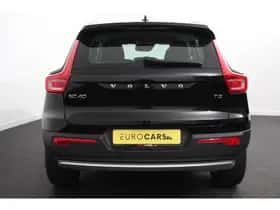 Volvo XC40 (2021) thumbnail 3