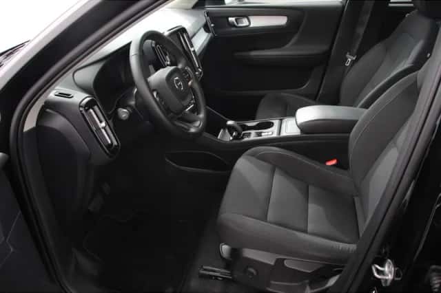 Volvo XC40 (2021) thumbnail 8