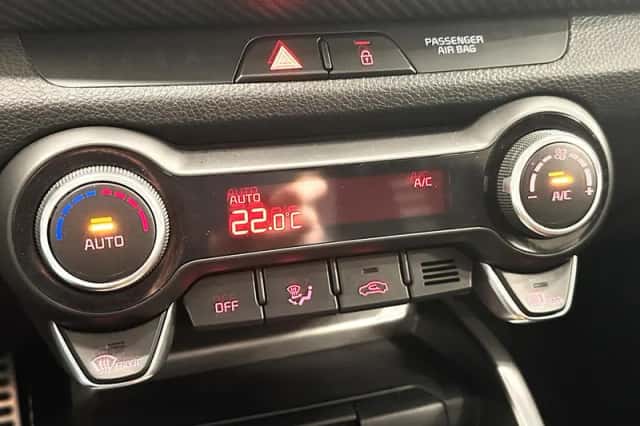 Kia Stonic (2023) thumbnail 11