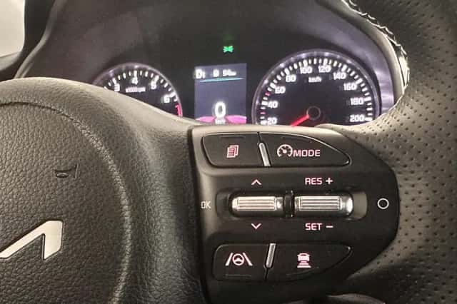 Kia Stonic (2023) thumbnail 15