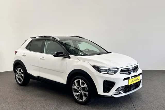 Kia Stonic (2023) thumbnail 3