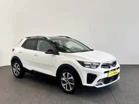 Kia Stonic (2023) thumbnail 3