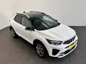 Kia Stonic (2023) thumbnail 4