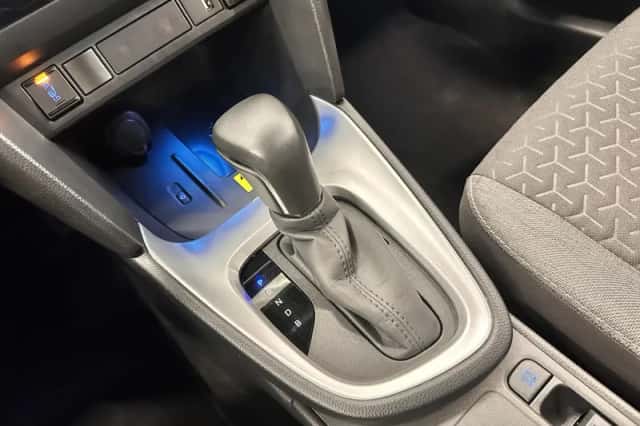 Toyota Yaris Cross (2024) thumbnail 17
