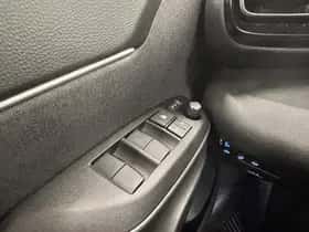 Toyota Yaris Cross (2024) thumbnail 19