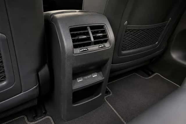 Peugeot 308 (2024) thumbnail 19