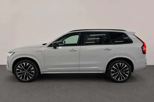 Volvo XC90 (2025) thumbnail 4