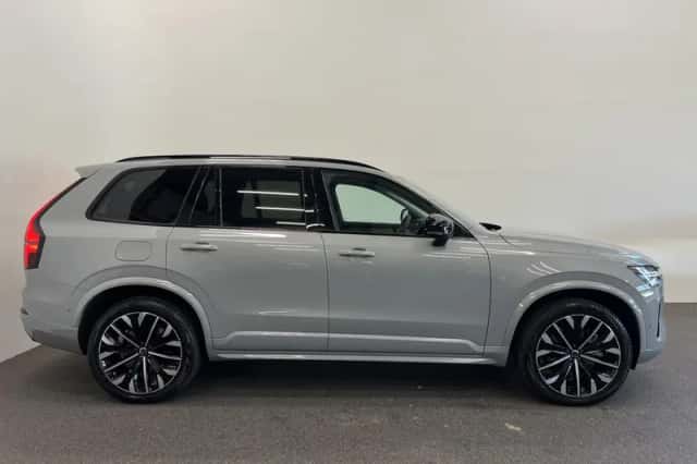 Volvo XC90 (2025) thumbnail 5