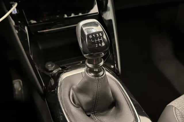 Peugeot 2008 (2025) thumbnail 16