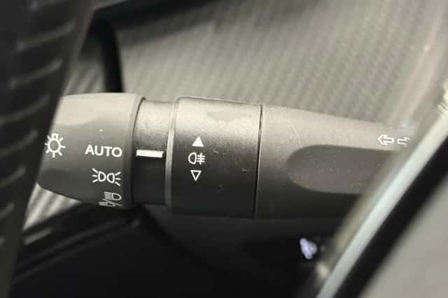 Peugeot 2008 (2025) thumbnail 21