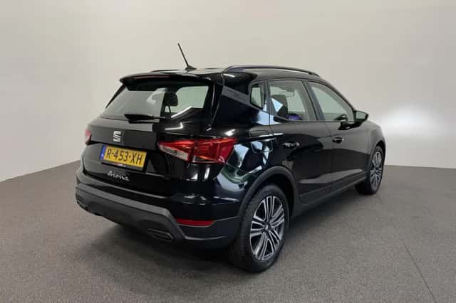 SEAT Arona (2022) thumbnail 8