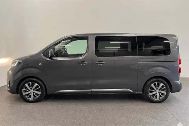 Toyota Proace (2022) thumbnail 4
