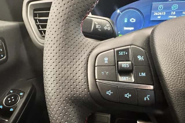 Ford Kuga (2025) thumbnail 14