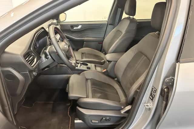 Ford Kuga (2025) thumbnail 6