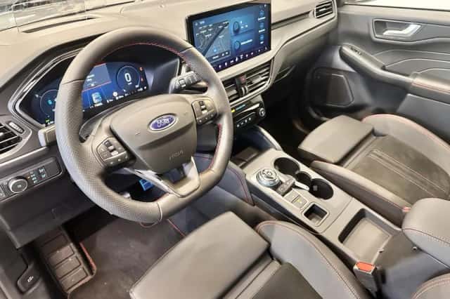Ford Kuga (2025) thumbnail 8