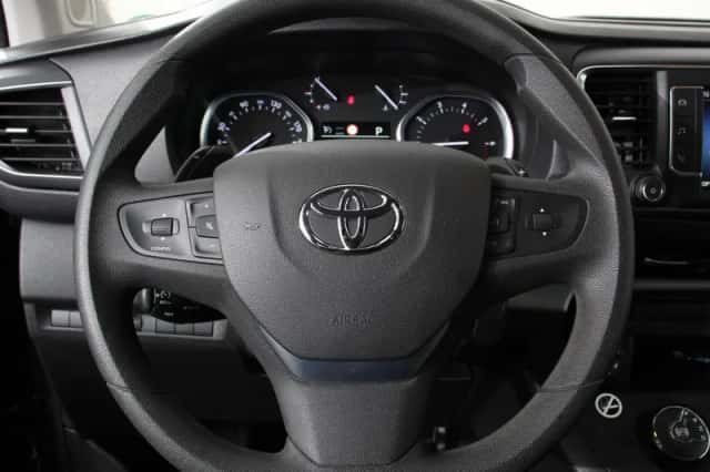 Toyota Proace (2022) thumbnail 17