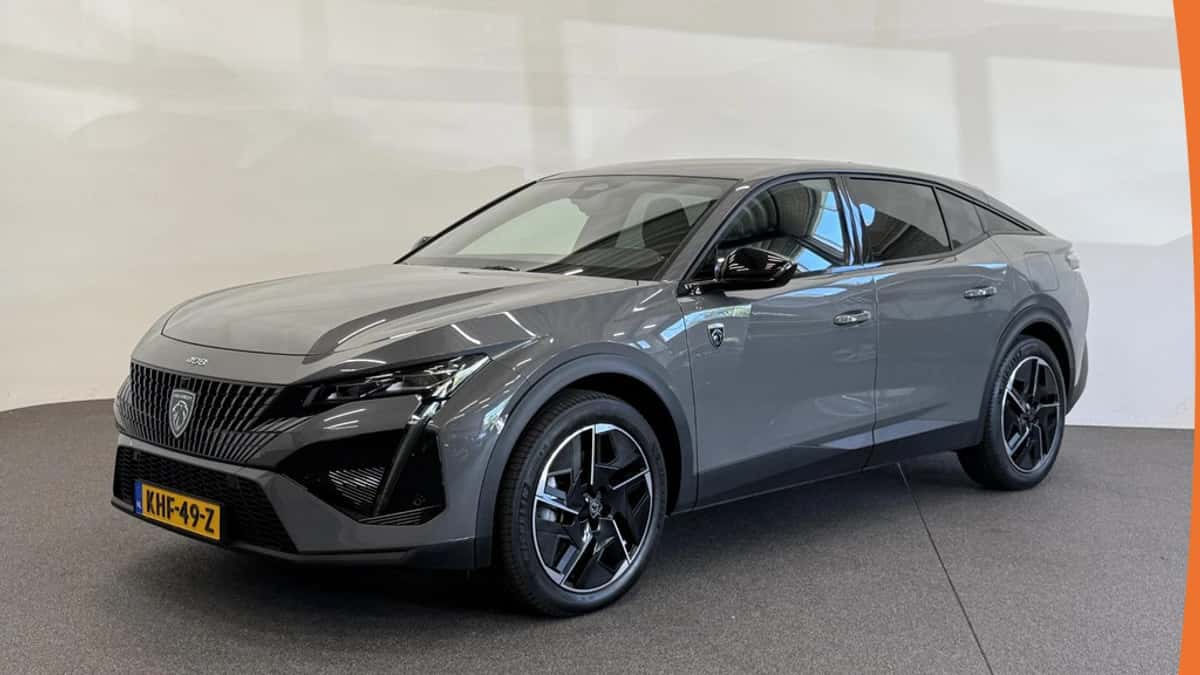 Peugeot 408 (2024) — foto 1