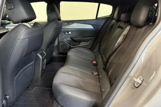 Peugeot 408 (2024) thumbnail 11