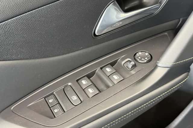Peugeot 408 (2024) thumbnail 19