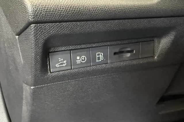 Peugeot 408 (2024) thumbnail 20