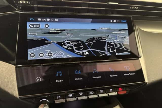 Peugeot 408 (2024) thumbnail 30