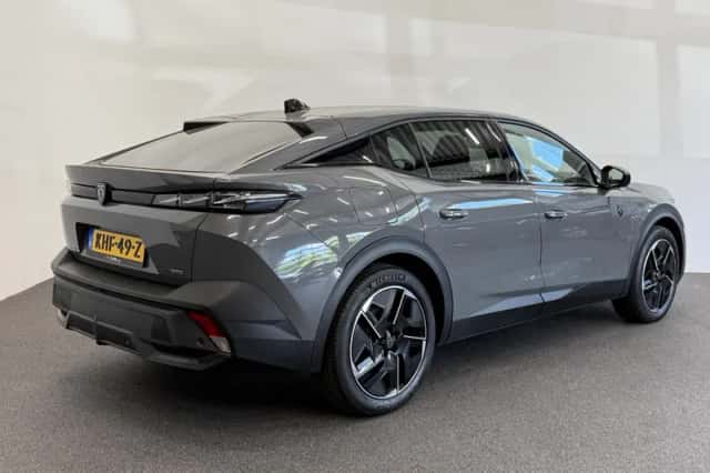 Peugeot 408 (2024) thumbnail 6