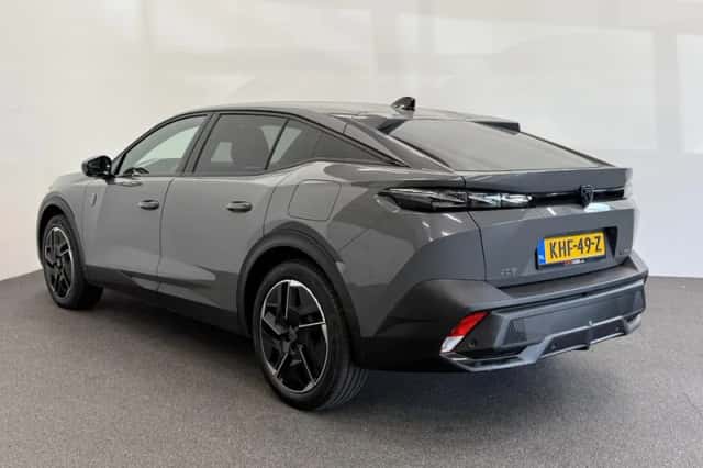 Peugeot 408 (2024) thumbnail 8
