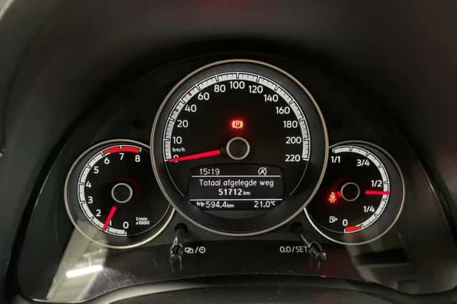 Volkswagen Up! (2021) thumbnail 13